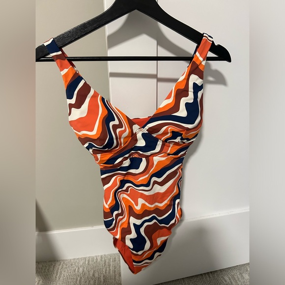 NWT!! KNIX Deep V One Piece Swim Suit Heat Wave - Picture 1 of 5
